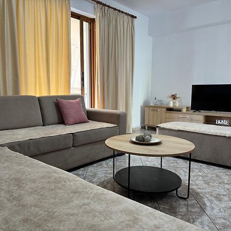 Alex Apartments Саранда Екстер'єр фото