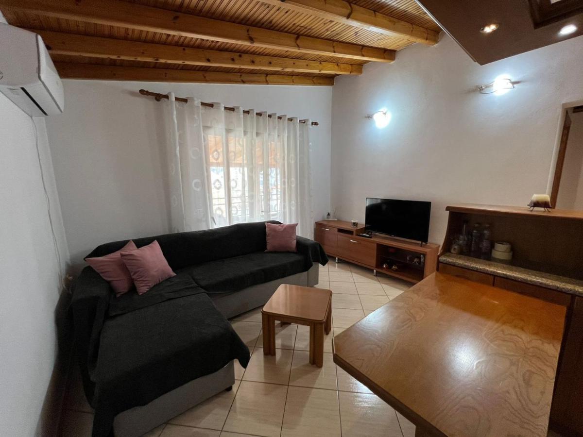 Alex Apartments Саранда Екстер'єр фото
