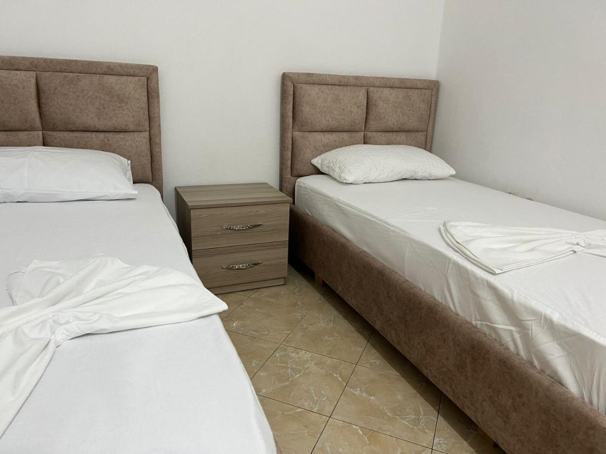 Alex Apartments Саранда Екстер'єр фото