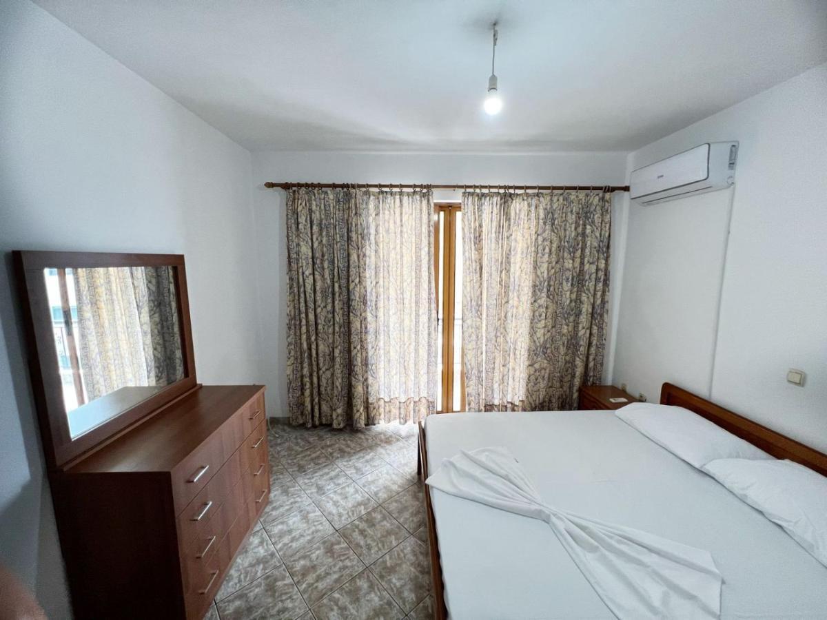 Alex Apartments Саранда Екстер'єр фото
