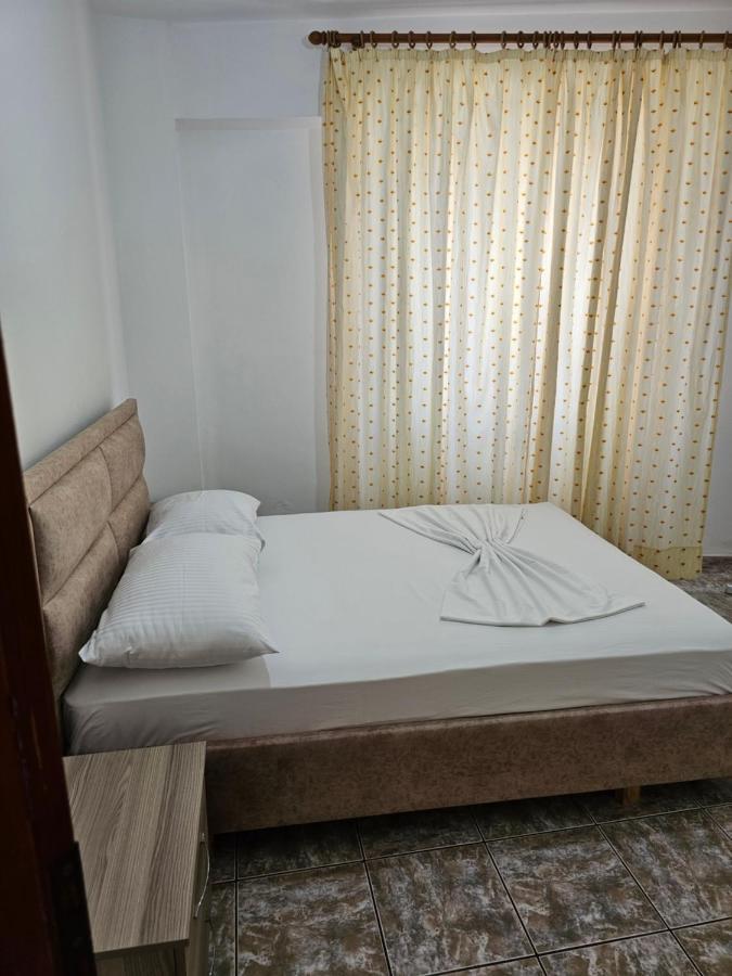 Alex Apartments Саранда Екстер'єр фото