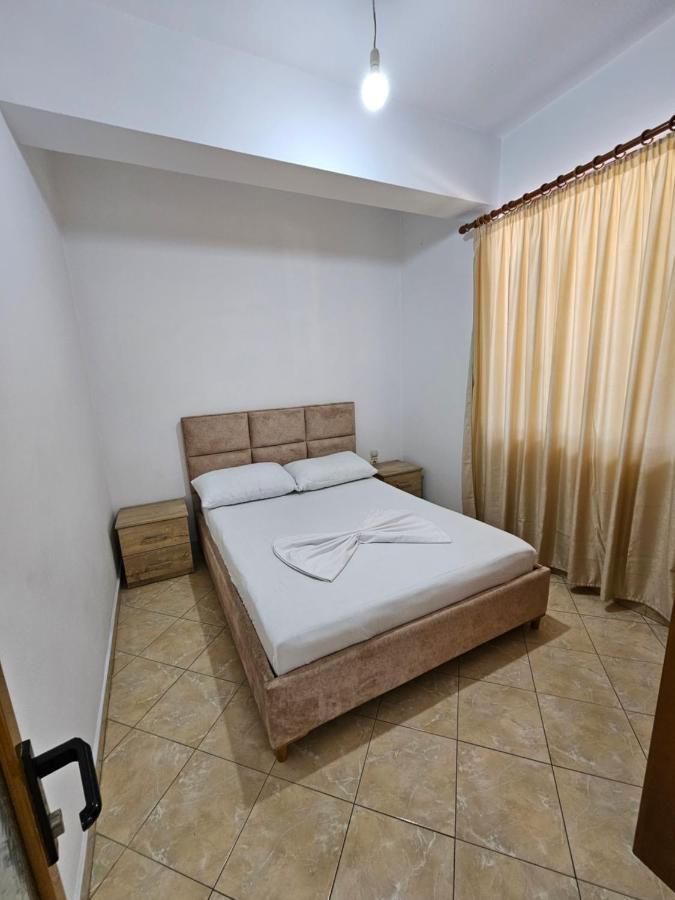Alex Apartments Саранда Екстер'єр фото