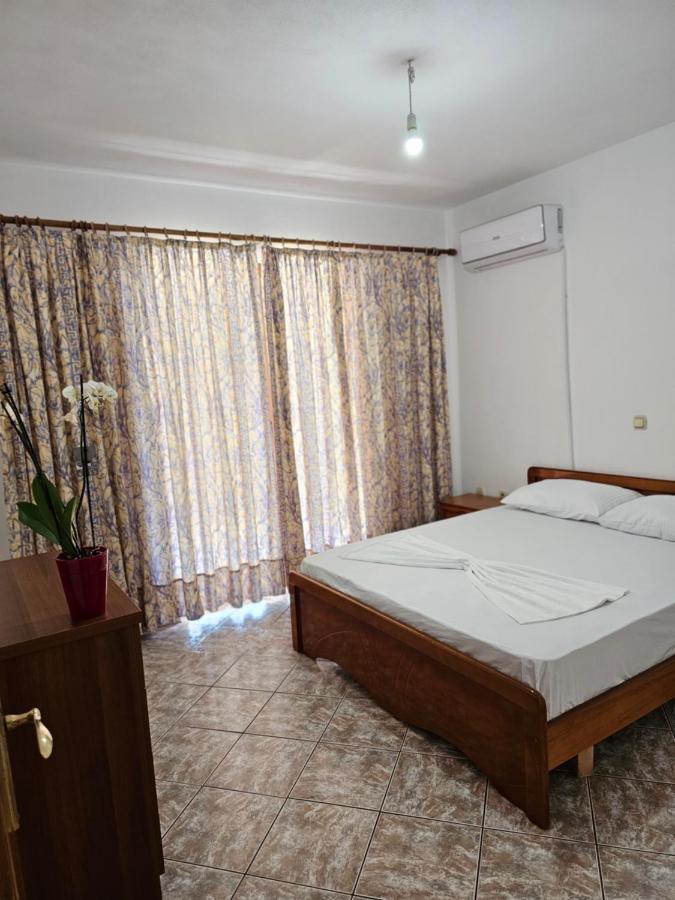 Alex Apartments Саранда Екстер'єр фото