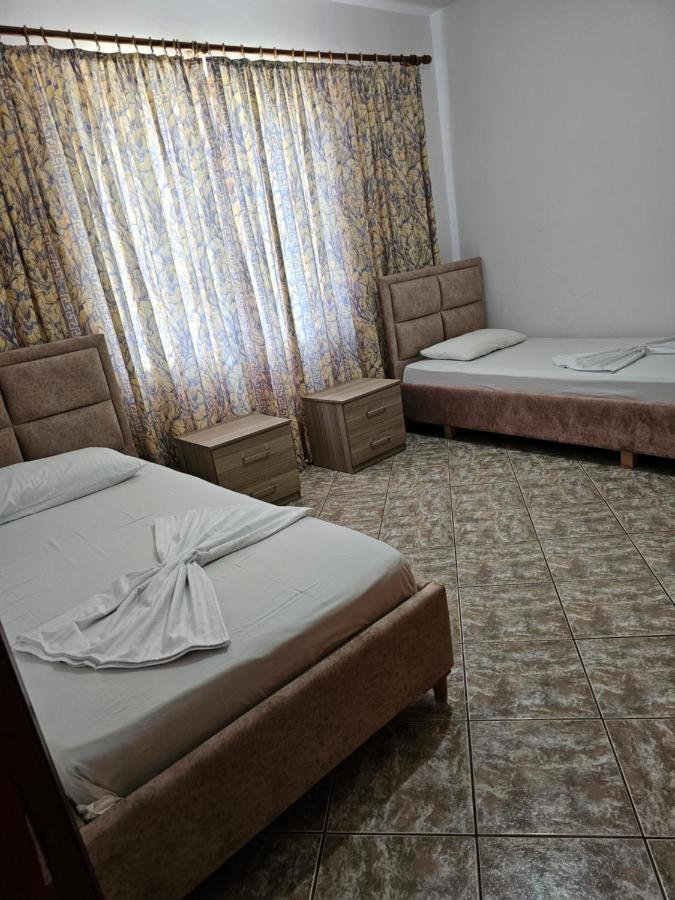 Alex Apartments Саранда Екстер'єр фото