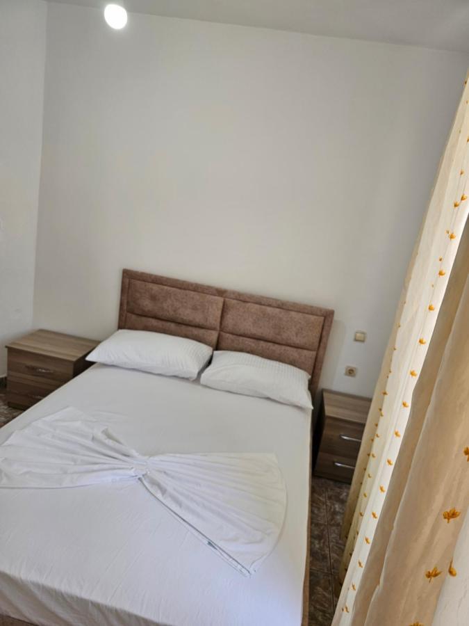 Alex Apartments Саранда Екстер'єр фото