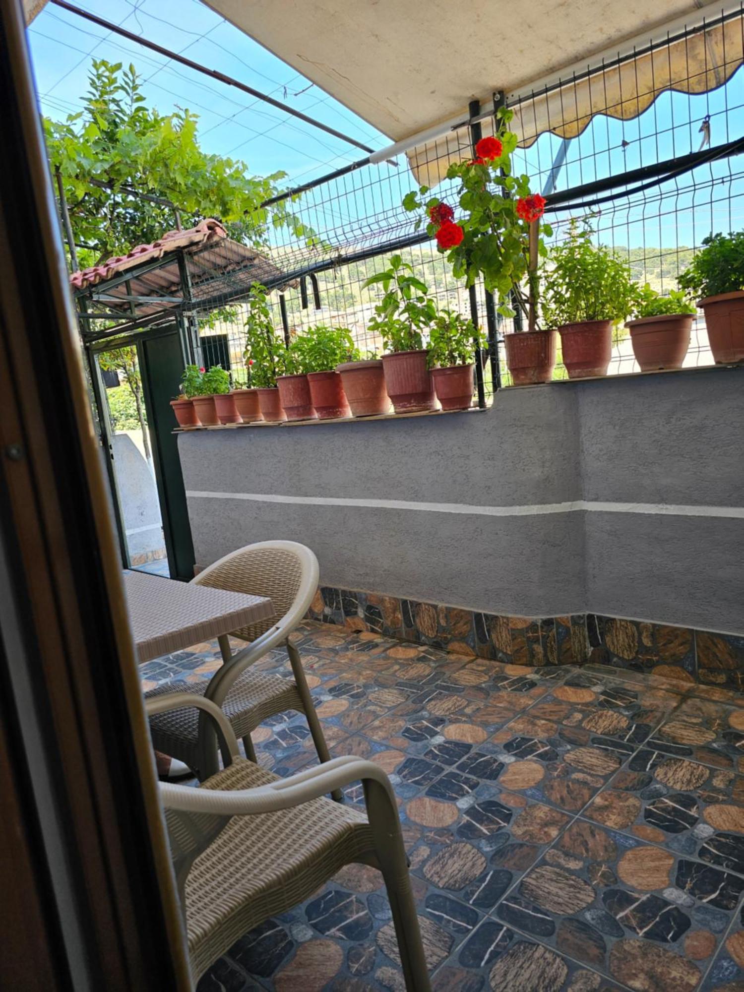 Alex Apartments Саранда Екстер'єр фото