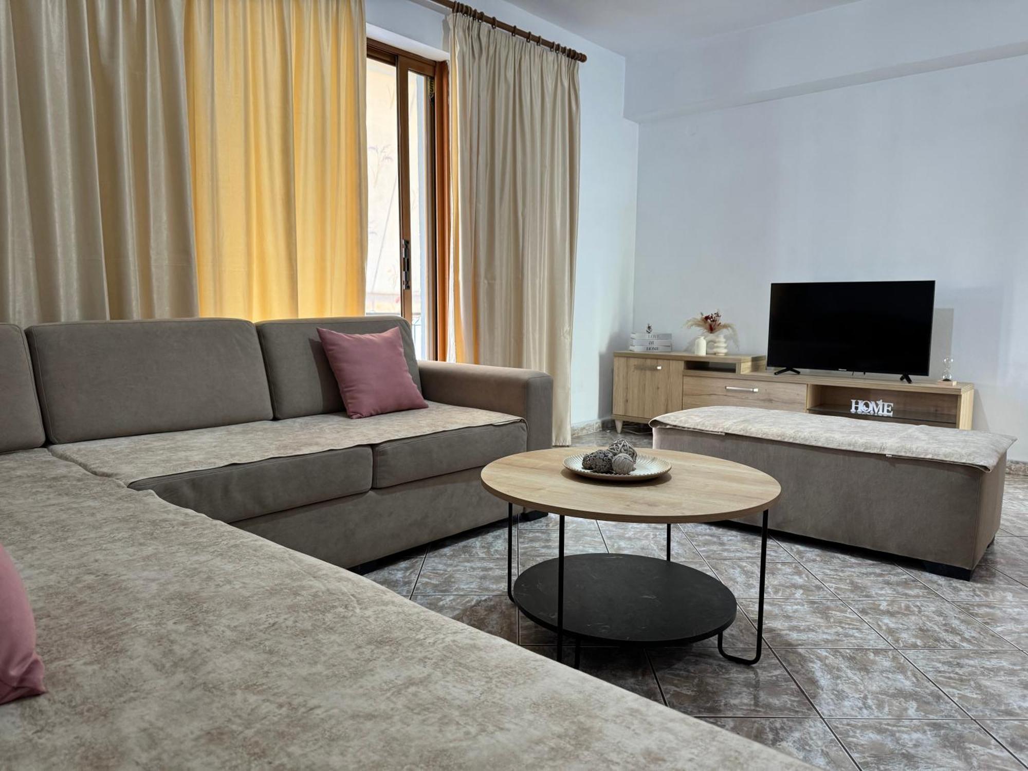 Alex Apartments Саранда Екстер'єр фото